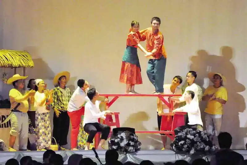 mga kilalang tradisyonal na sayaw ng pilipinas